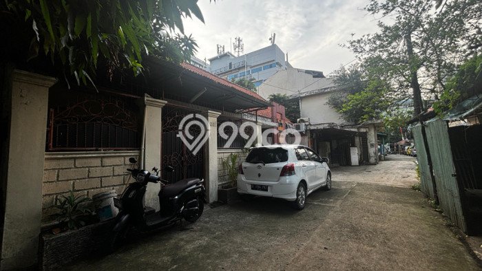 Disewakan! Rumah 4 Kamar Tidur &
4 Kamar Mandi di Kebon Kacang, Jakarta Pusat Disewakan! Rumah 4 Kamar Tidur &
4 Kamar Mandi di Kebon Kacang, Jakarta Pusat