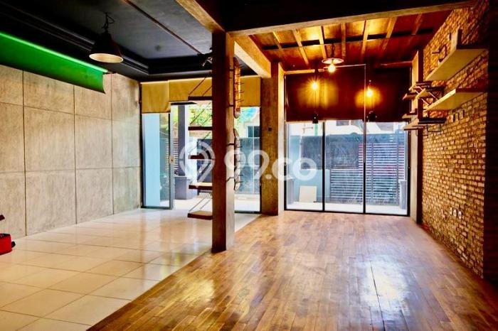 Dijual Rumah Premium dengan Fasilitas Sekitar Lengkap di Tebet, Jakarta Selatan Dijual Rumah Premium dengan Fasilitas Sekitar Lengkap di Tebet, Jakarta Selatan