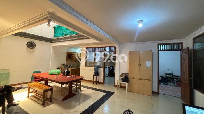 Lokasi strategis! Rumah siap pakai dikontrakkan di Tebet LB 316m2 Lokasi strategis! Rumah siap pakai dikontrakkan di Tebet LB 316m2