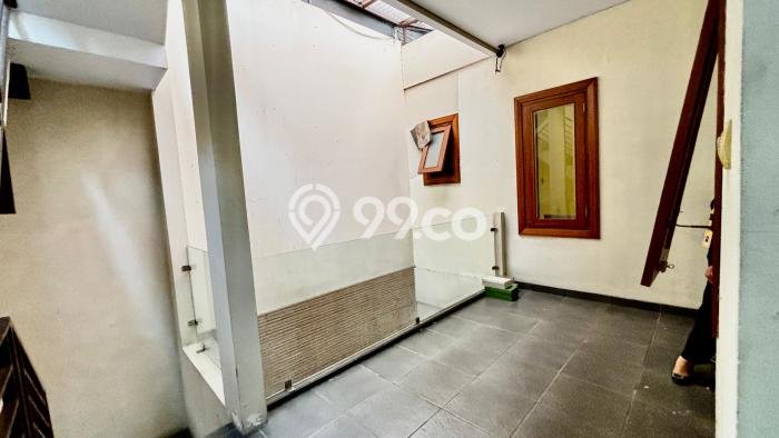 Best Deal Hunian Mewah Ideal dan Luas di Kebayoran Lama, Jakarta Selatan Best Deal Hunian Mewah Ideal dan Luas di Kebayoran Lama, Jakarta Selatan