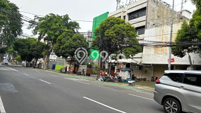 Komersial Dijual di Gambir LT 525m2, LB 446m2 untuk Investasi Komersial Dijual di Gambir LT 525m2, LB 446m2 untuk Investasi