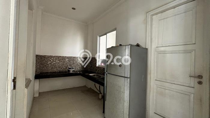 Best Deal Hunian Mewah Ideal dan Luas di Tebet, Jakarta Selatan Best Deal Hunian Mewah Ideal dan Luas di Tebet, Jakarta Selatan