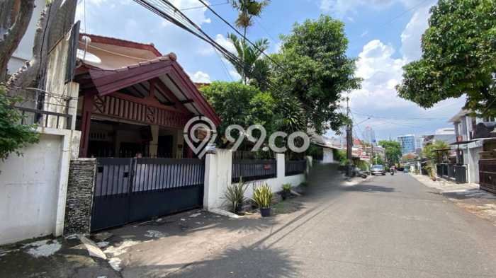 Lokasi strategis! Rumah siap huni disewakan di Tebet LB 320m2 Lokasi strategis! Rumah siap huni disewakan di Tebet LB 320m2