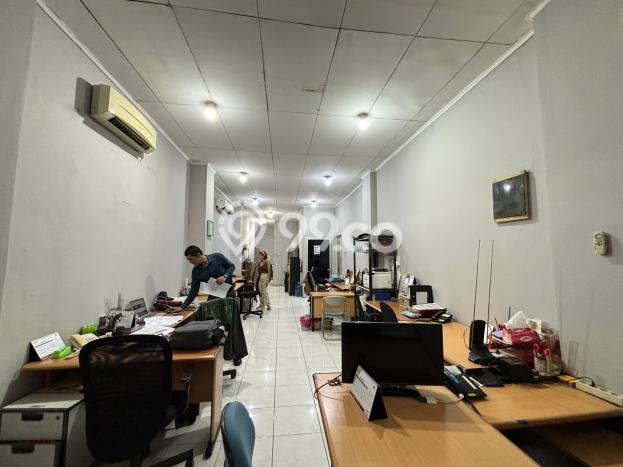 FOR SALE! Ruko di Mampang Prapatan Jakarta Selatan, LT 190m2, LB 380m2 FOR SALE! Ruko di Mampang Prapatan Jakarta Selatan, LT 190m2, LB 380m2