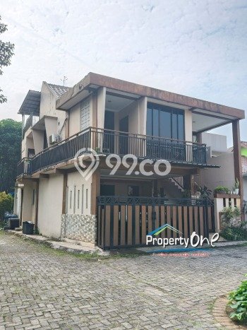 For Sale Rumah 4 Kamar Lokasi Strategis Nyaman dan Strategis di Serpong For Sale Rumah 4 Kamar Lokasi Strategis Nyaman dan Strategis di Serpong