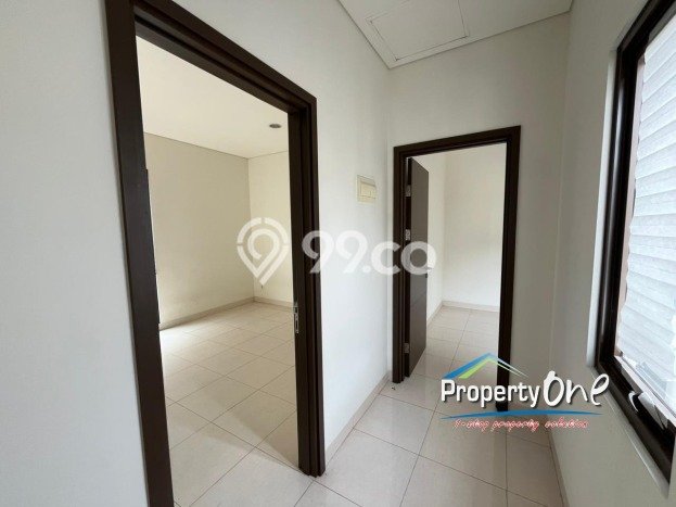 For Sale Rumah 3 Kamar Lokasi Strategis Nyaman dan Strategis di BSD For Sale Rumah 3 Kamar Lokasi Strategis Nyaman dan Strategis di BSD