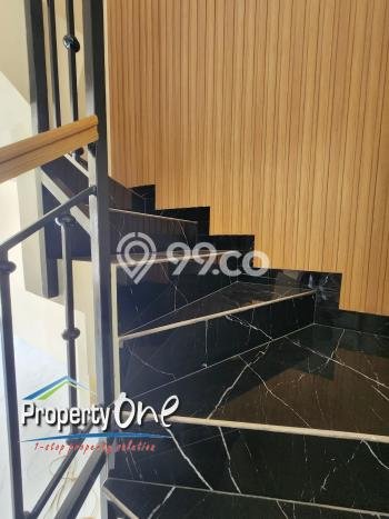 Rumah Strategis Minimalis Lb 110m2 di BSD, Tangerang Selatan Rumah Strategis Minimalis Lb 110m2 di BSD, Tangerang Selatan
