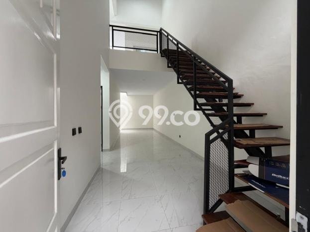 Dijual Rumah 3 Kamar Lokasi Strategis Nyaman dan Strategis di BSD Dijual Rumah 3 Kamar Lokasi Strategis Nyaman dan Strategis di BSD
