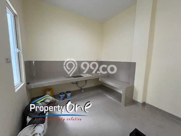 Rumah Modern Minimalis 4 Kamar Siap Huni di BSD Rumah Modern Minimalis 4 Kamar Siap Huni di BSD