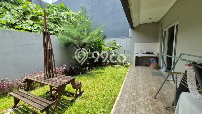 Dijual Rumah Minimalis Bagus Punya 2 KT di Serpong Tangerang Selatan SHM Dijual Rumah Minimalis Bagus Punya 2 KT di Serpong Tangerang Selatan SHM