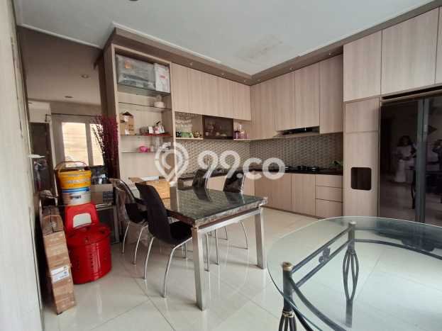 Dijual Rumah 2 Kamar Lokasi Strategis Nyaman dan Strategis di BSD Dijual Rumah 2 Kamar Lokasi Strategis Nyaman dan Strategis di BSD