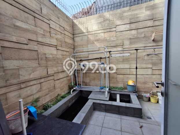 Dijual Rumah 2 Kamar Lokasi Strategis Nyaman dan Strategis di BSD Dijual Rumah 2 Kamar Lokasi Strategis Nyaman dan Strategis di BSD