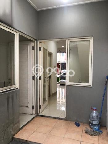 For Sale Rumah 2 Kamar Lokasi Ideal Nyaman dan Strategis di Serpong Utara For Sale Rumah 2 Kamar Lokasi Ideal Nyaman dan Strategis di Serpong Utara