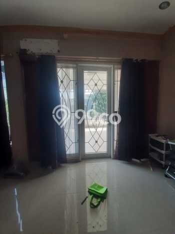 Dijual Rumah Premium dengan Fasilitas Sekitar Lengkap di BSD, Tangerang Selatan Dijual Rumah Premium dengan Fasilitas Sekitar Lengkap di BSD, Tangerang Selatan