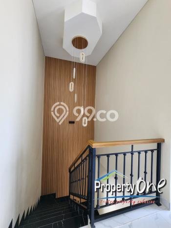 Rumah Strategis Minimalis Lb 110m2 di BSD, Tangerang Selatan Rumah Strategis Minimalis Lb 110m2 di BSD, Tangerang Selatan