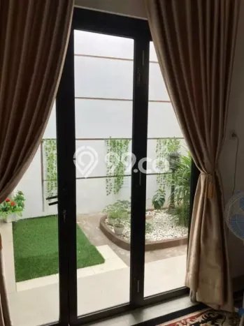 Dijual Cepat Rumah Bagus Siap Huni LB 180m2 di Kramat Jati, Jakarta Timur Dijual Cepat Rumah Bagus Siap Huni LB 180m2 di Kramat Jati, Jakarta Timur
