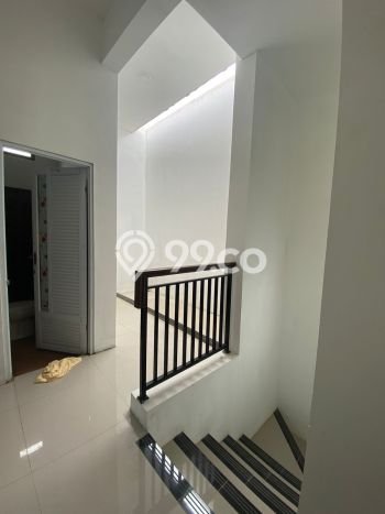 Rumah Luas Asri 2 KT Siap Huni di Kalisari Jakarta Timur Rumah Luas Asri 2 KT Siap Huni di Kalisari Jakarta Timur