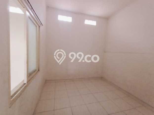 PREMIUM CHOICE! Rumah di Tebet, 3 KT, Lingkungan Asri, LT 135m² Bangunan 180m² PREMIUM CHOICE! Rumah di Tebet, 3 KT, Lingkungan Asri, LT 135m² Bangunan 180m²