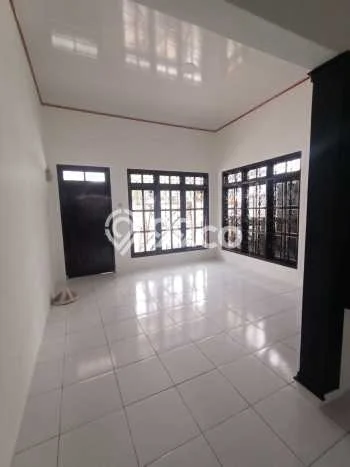 Disewakan Rumah Konsep Minimalis di Tebet Jakarta Selatan dengan 6 Kamar Disewakan Rumah Konsep Minimalis di Tebet Jakarta Selatan dengan 6 Kamar