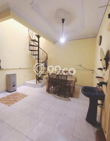 LIMITED UNIT! Rumah di Tebet, 3 KM, Luas 135m² Bangunan 200m² LIMITED UNIT! Rumah di Tebet, 3 KM, Luas 135m² Bangunan 200m²