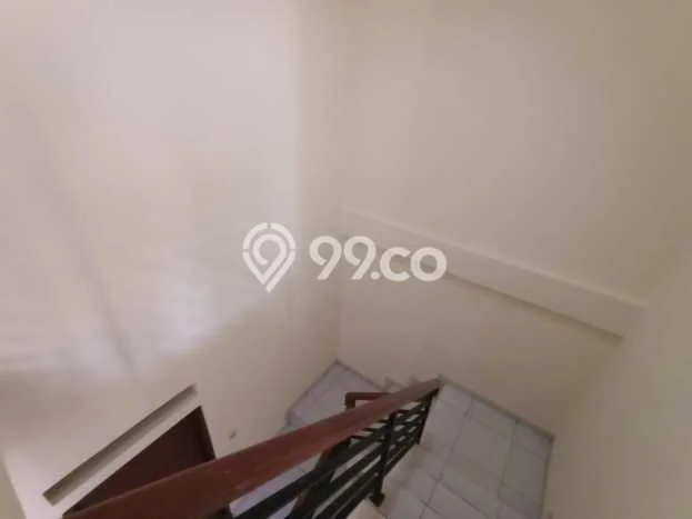 Lokasi strategis! Rumah siap pakai dikontrakkan di Tebet LB 180m2 Lokasi strategis! Rumah siap pakai dikontrakkan di Tebet LB 180m2