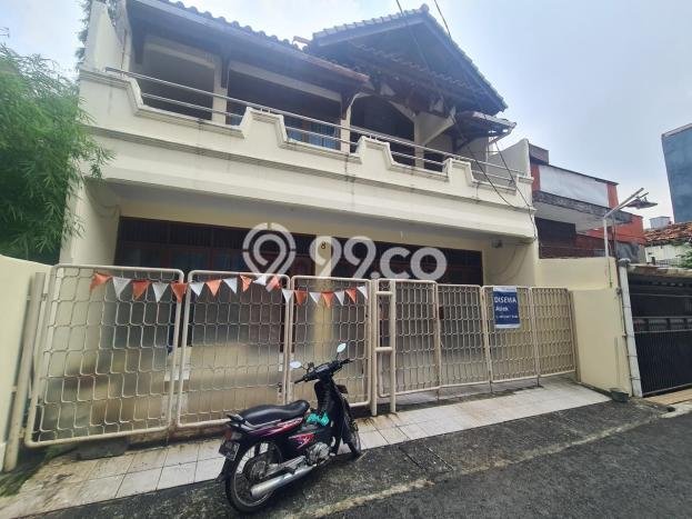 Lokasi terbaik! Rumah siap huni dikontrakkan di Tebet LB 200m2 Lokasi terbaik! Rumah siap huni dikontrakkan di Tebet LB 200m2