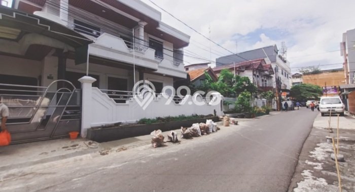 Rumah Bagus Siap Huni Di Tebet Luas 250m2 Lokasi Strategis Rumah Bagus Siap Huni Di Tebet Luas 250m2 Lokasi Strategis