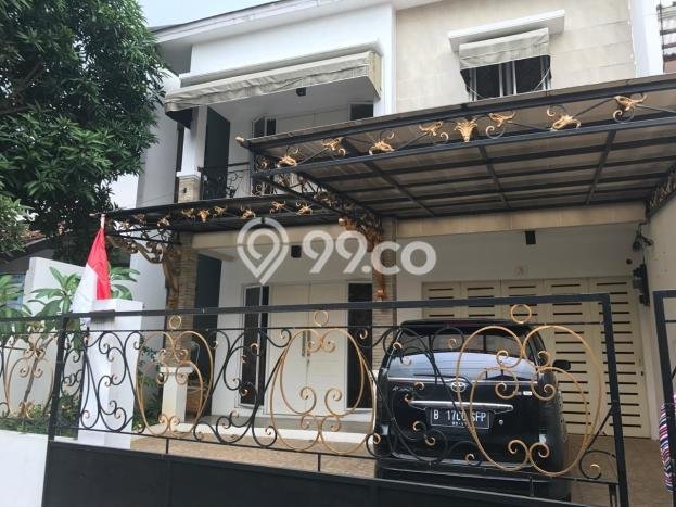 Rumah Bagus Siap Pakai Di Tebet Luas 200m2 Lokasi Strategis Rumah Bagus Siap Pakai Di Tebet Luas 200m2 Lokasi Strategis