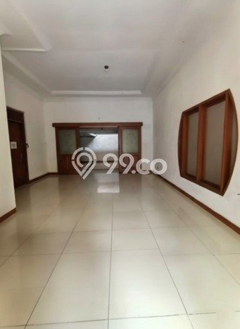 Disewakan Hunian Konsep Modern di Tebet Jakarta Selatan dengan 7 KT Disewakan Hunian Konsep Modern di Tebet Jakarta Selatan dengan 7 KT