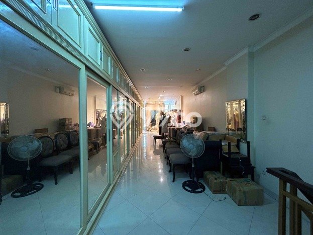 Lokasi Strategis! Dijual Ruko Bisnis di Tebet, Jakarta Selatan Kondisi Bagus Lokasi Strategis! Dijual Ruko Bisnis di Tebet, Jakarta Selatan Kondisi Bagus