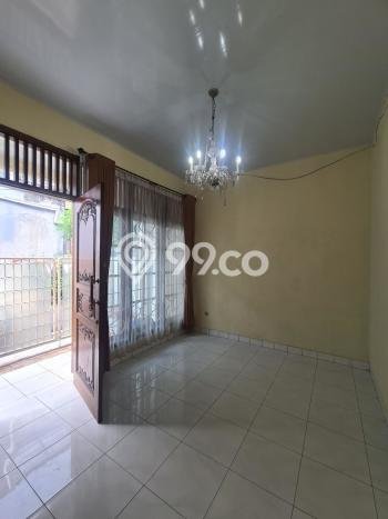 Lokasi terbaik! Rumah siap huni dikontrakkan di Tebet LB 200m2 Lokasi terbaik! Rumah siap huni dikontrakkan di Tebet LB 200m2