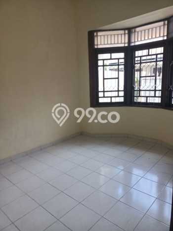 KESEMPATAN TERBAIK! Rumah di Tebet, 3 KT, Ready, Luas 135m² LB 130m² KESEMPATAN TERBAIK! Rumah di Tebet, 3 KT, Ready, Luas 135m² LB 130m²