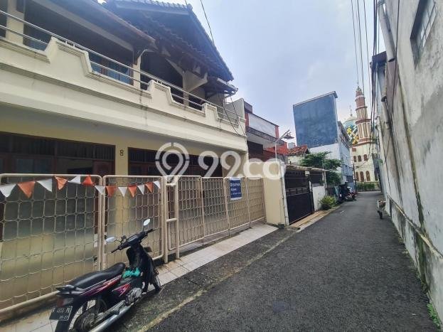 Lokasi terbaik! Rumah siap huni dikontrakkan di Tebet LB 200m2 Lokasi terbaik! Rumah siap huni dikontrakkan di Tebet LB 200m2