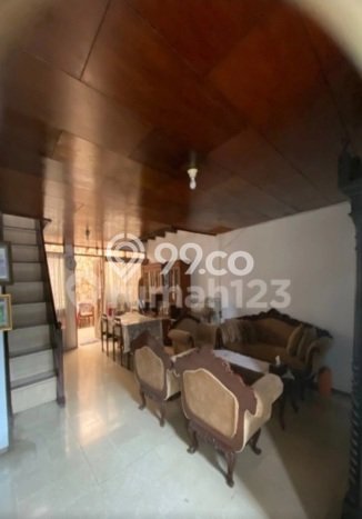 Rumah Mewah Siap Huni LT 150m2 di Tebet, Jakarta Selatan Rumah Mewah Siap Huni LT 150m2 di Tebet, Jakarta Selatan