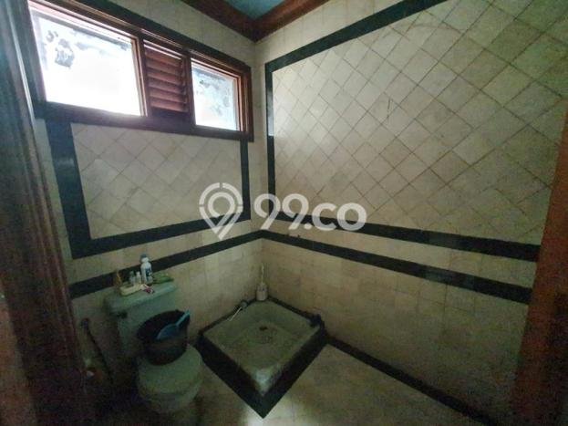 Ready to Use! Premium House LT 428m2 Desain Elegan di Gudang Peluru Ready to Use! Premium House LT 428m2 Desain Elegan di Gudang Peluru