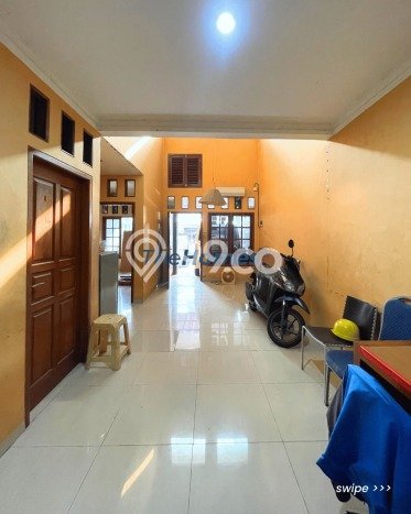Rumah Modern Cantik 4 Kamar Siap Huni di Tebet Rumah Modern Cantik 4 Kamar Siap Huni di Tebet