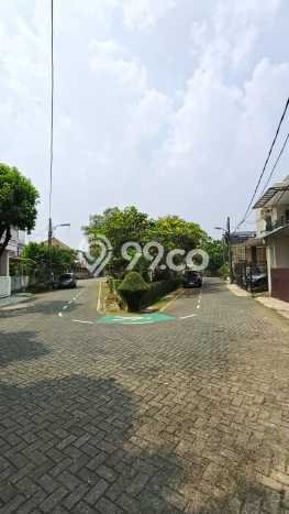 For Sale! Premium House LT 280m2 Desain Modern di Tanjung Barat For Sale! Premium House LT 280m2 Desain Modern di Tanjung Barat