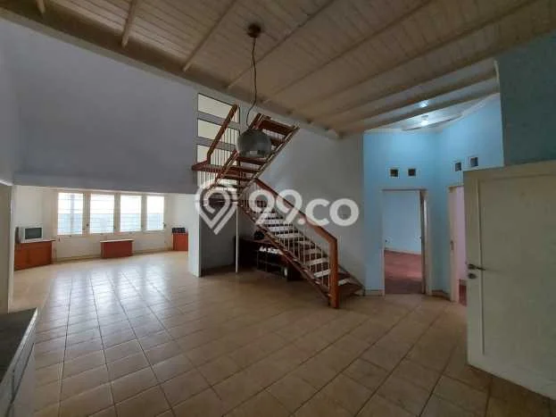 Rumah Elit LB 325m2 Siap Huni Desain Elegan di Pejaten, Jakarta Selatan Rumah Elit LB 325m2 Siap Huni Desain Elegan di Pejaten, Jakarta Selatan