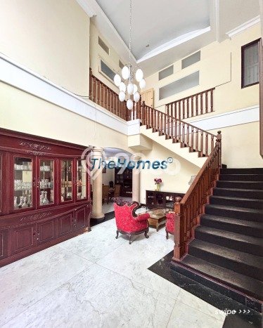 Rumah Mewah Siap Huni LT 413m2 di Tebet, Jakarta Selatan Rumah Mewah Siap Huni LT 413m2 di Tebet, Jakarta Selatan