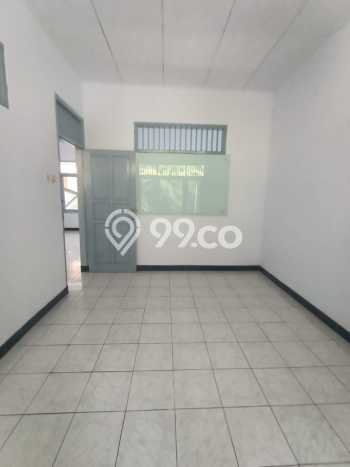 SPECIAL RATE! Rumah di Tebet, 3 KM, Area Asri, Luas 135m² LB 200m² SPECIAL RATE! Rumah di Tebet, 3 KM, Area Asri, Luas 135m² LB 200m²