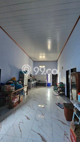 Rumah Mewah LB 250m2 Siap Huni Desain Elegan di Plamongan, Semarang Rumah Mewah LB 250m2 Siap Huni Desain Elegan di Plamongan, Semarang