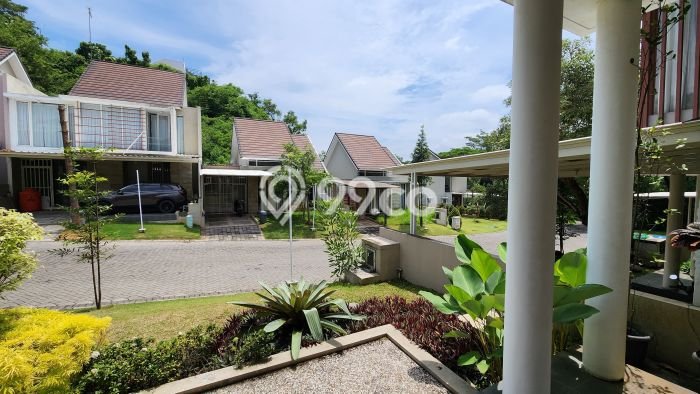 Rumah Elit Modern Siap Huni di Sambiroto Semarang Rumah Elit Modern Siap Huni di Sambiroto Semarang