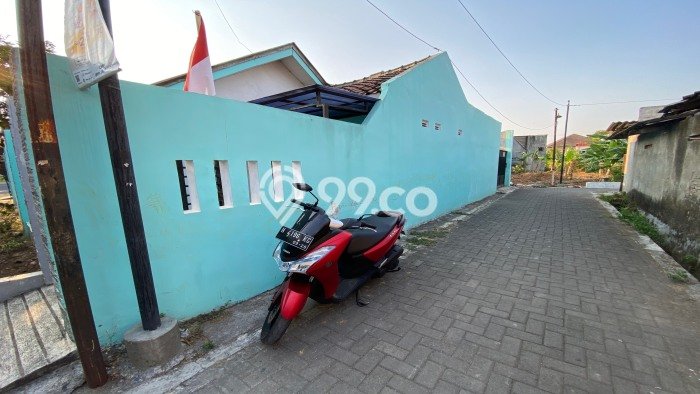 For Sale Hunian Rumah Terawat 2 KT di Sambiroto, Semarang For Sale Hunian Rumah Terawat 2 KT di Sambiroto, Semarang