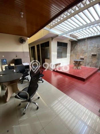 Rumah Luxury Modern Tanpa Renovasi di Brumbungan Semarang Rumah Luxury Modern Tanpa Renovasi di Brumbungan Semarang