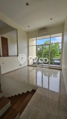 Dijual Rumah Mewah Megah Dengan View Cantik di Jangli, Semarang Dijual Rumah Mewah Megah Dengan View Cantik di Jangli, Semarang