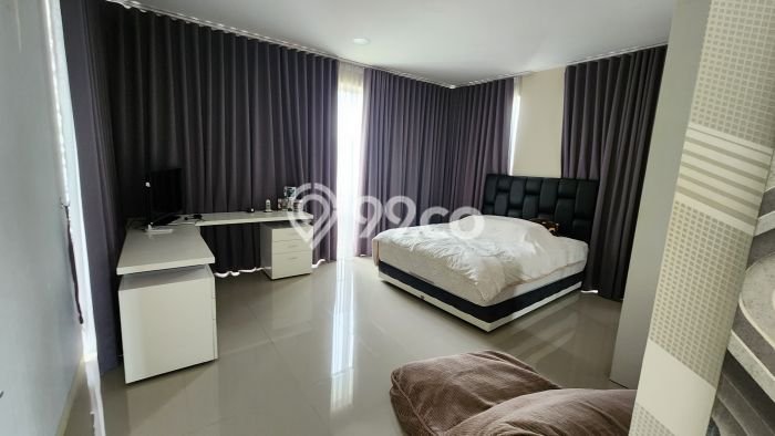 Rumah Elit Modern Siap Huni di Sambiroto Semarang Rumah Elit Modern Siap Huni di Sambiroto Semarang