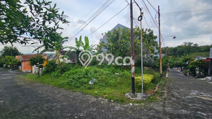 Lahan Strategis di Tembalang Dijual dengan Luas 123m2 Lahan Strategis di Tembalang Dijual dengan Luas 123m2