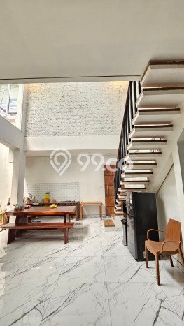 Rumah Luas Asri 4 KT Siap Huni di Kalicari Semarang Rumah Luas Asri 4 KT Siap Huni di Kalicari Semarang