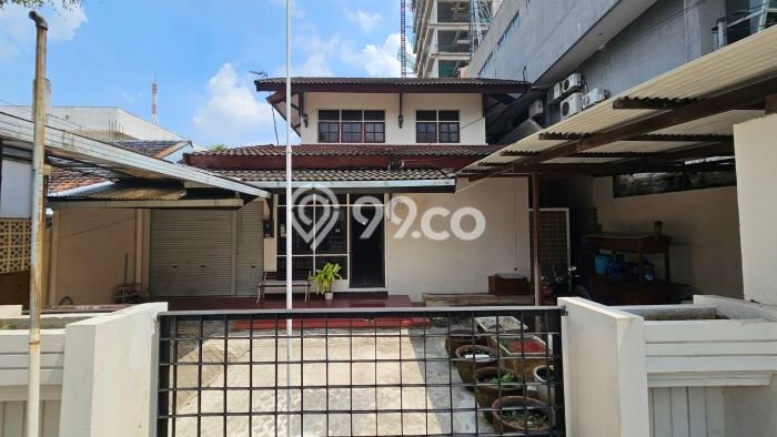 Jual Rumah Luas Megah Dengan View Cantik di Pleburan, Semarang Jual Rumah Luas Megah Dengan View Cantik di Pleburan, Semarang