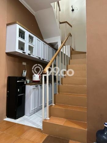 For Sale Rumah 4 Kamar Lokasi Strategis Bagus dan Strategis di Banyumanik For Sale Rumah 4 Kamar Lokasi Strategis Bagus dan Strategis di Banyumanik